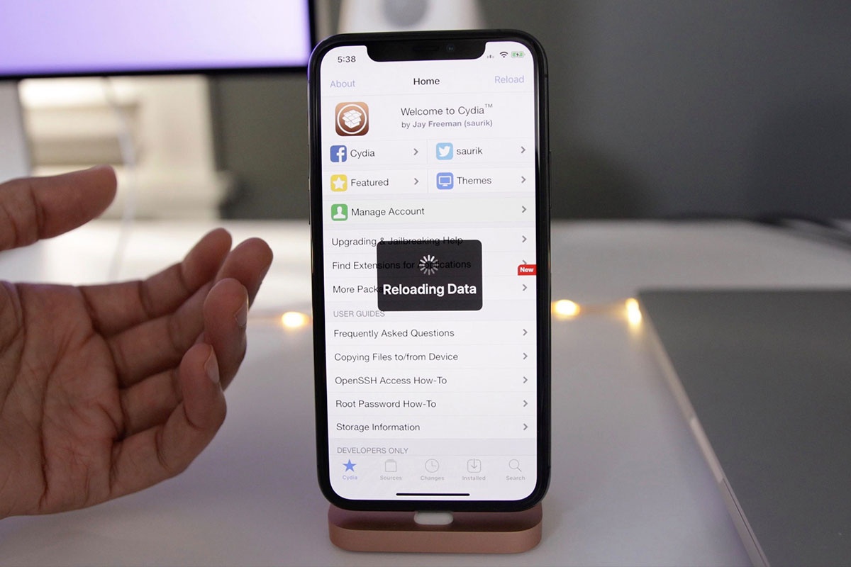 Cydia kien Apple vi doc quyen phan phoi ung dung tren App Store hinh anh