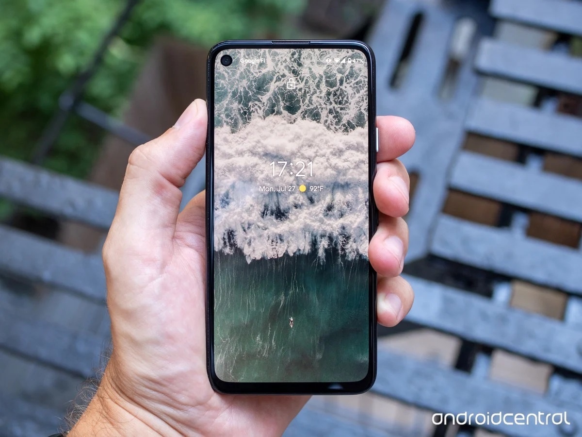 Dien thoai kich thuoc nho dan hoi sinh anh 3