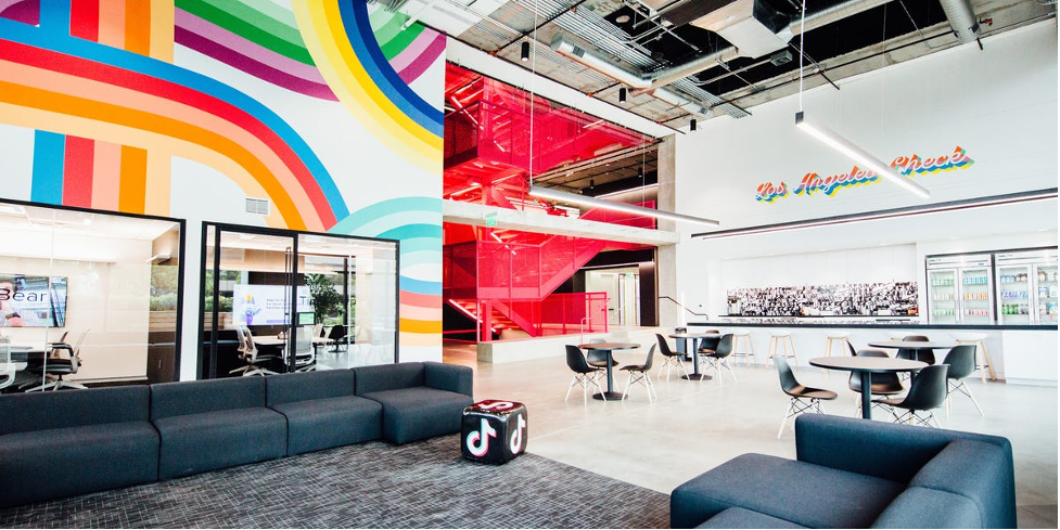 TikTok am tham gui du lieu tuyen dung ve Trung Quoc anh 2