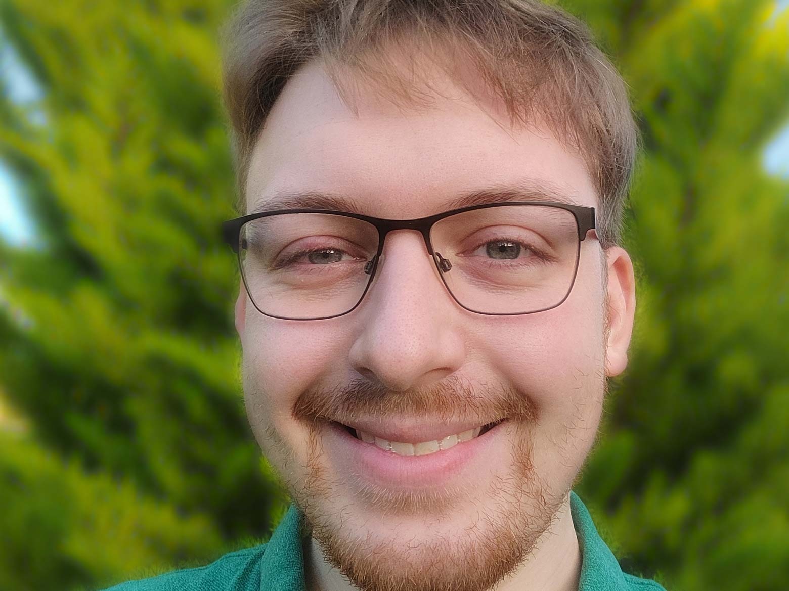 Can canh smartphone co camera duoi man hinh cua ZTE anh 8