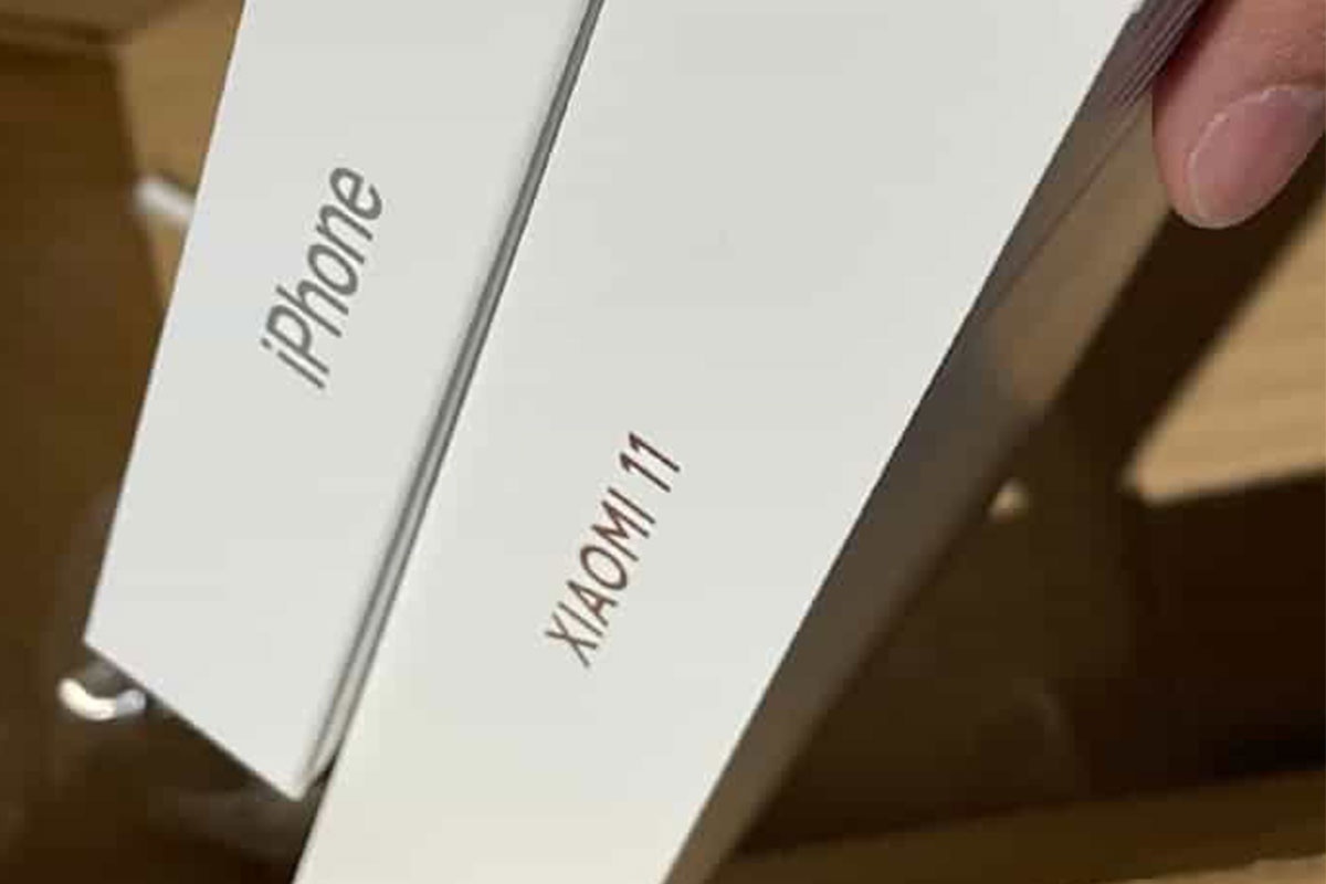 Xiaomi mia mai iPhone 12 nhung lai hoc theo bo cu sac hinh anh