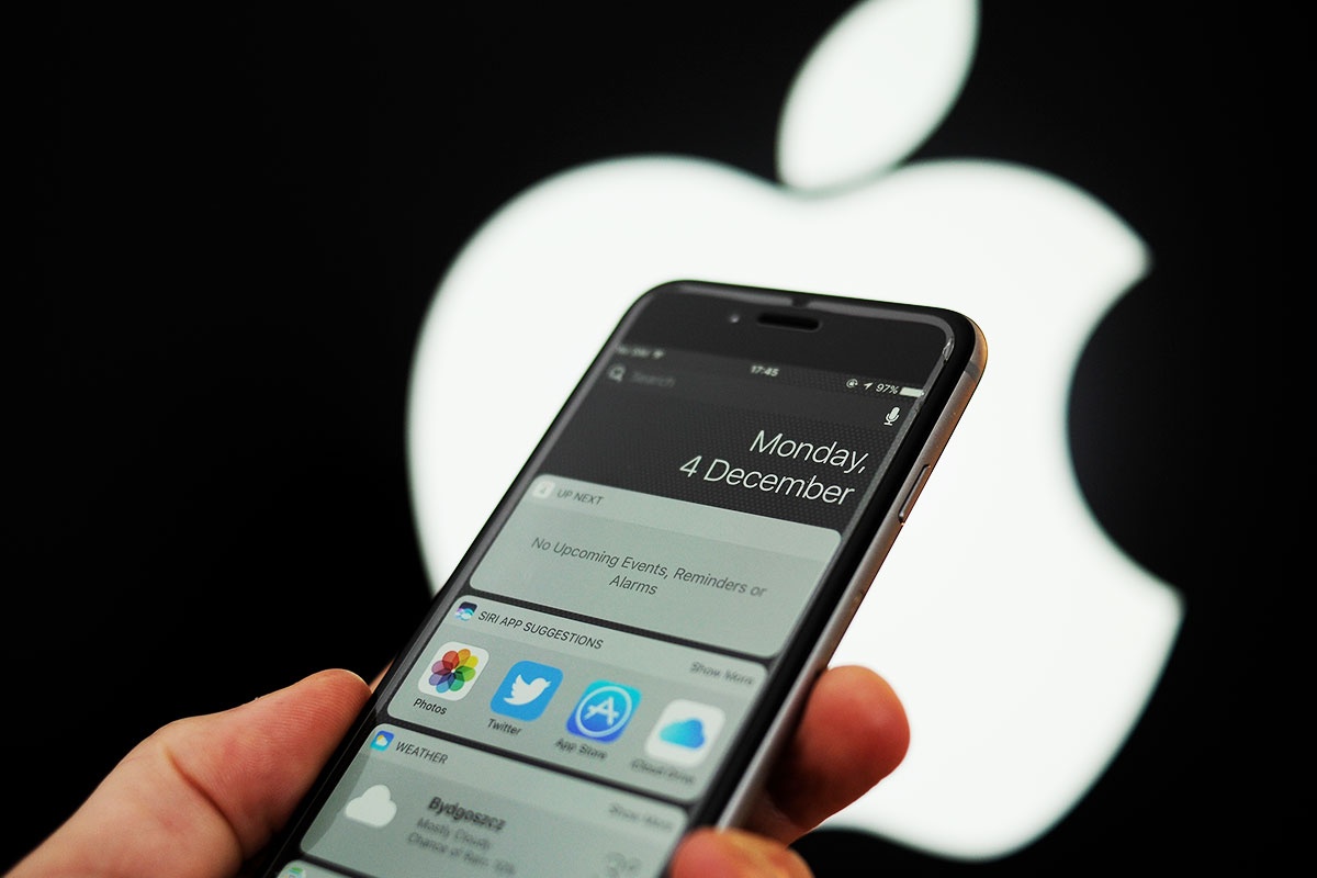 Apple xac nhan hang loat thiet bi gap loi nghiem trong dem Giang sinh hinh anh