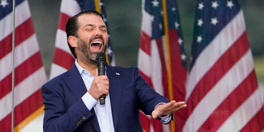 Donald Trump Jr.: ‘The gioi dang cuoi vao nuoc My’ hinh anh