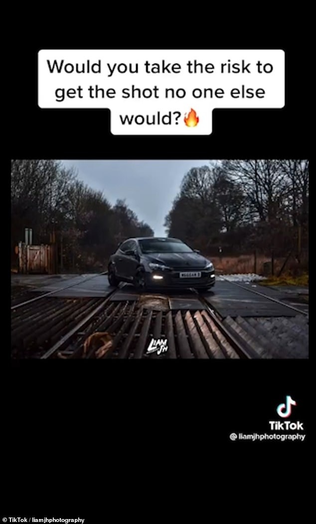 Dau xe hoi tren duong ray xe lua anh 1