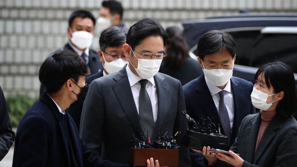 Pho chu tich Samsung: 'Toi xin loi' hinh anh