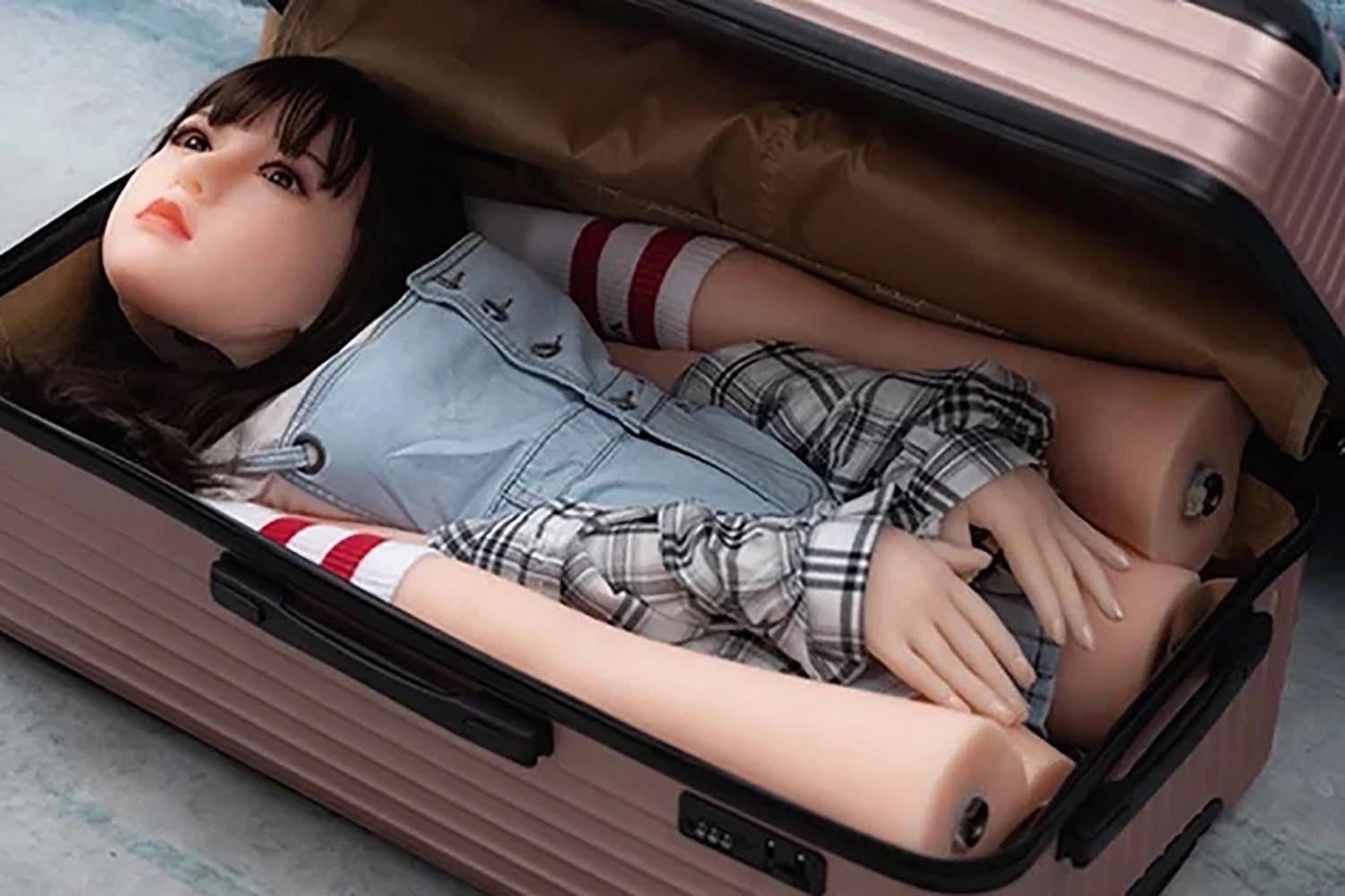 Robot tinh duc bi hack co the thanh vu khi giet nguoi hinh anh