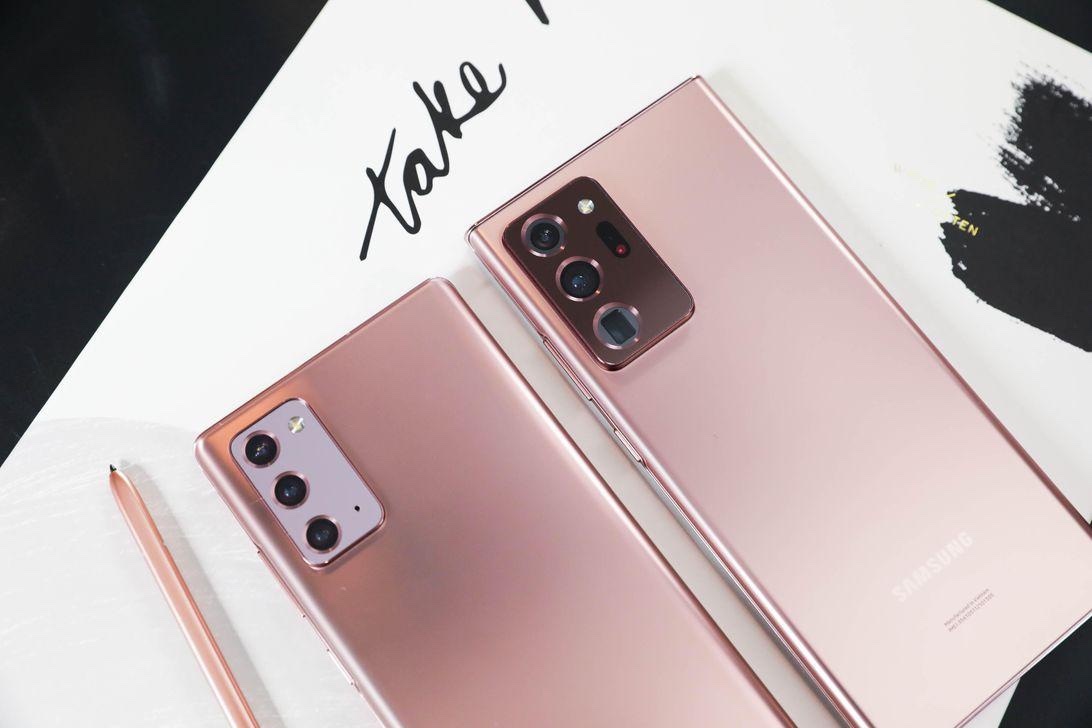 Doi thu lon nhat cua iPhone co the ra mat tre do thieu chip hinh anh