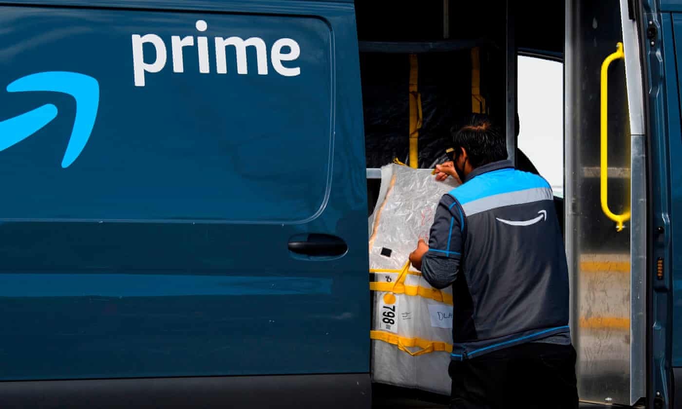 Amazon bi kien anh 2