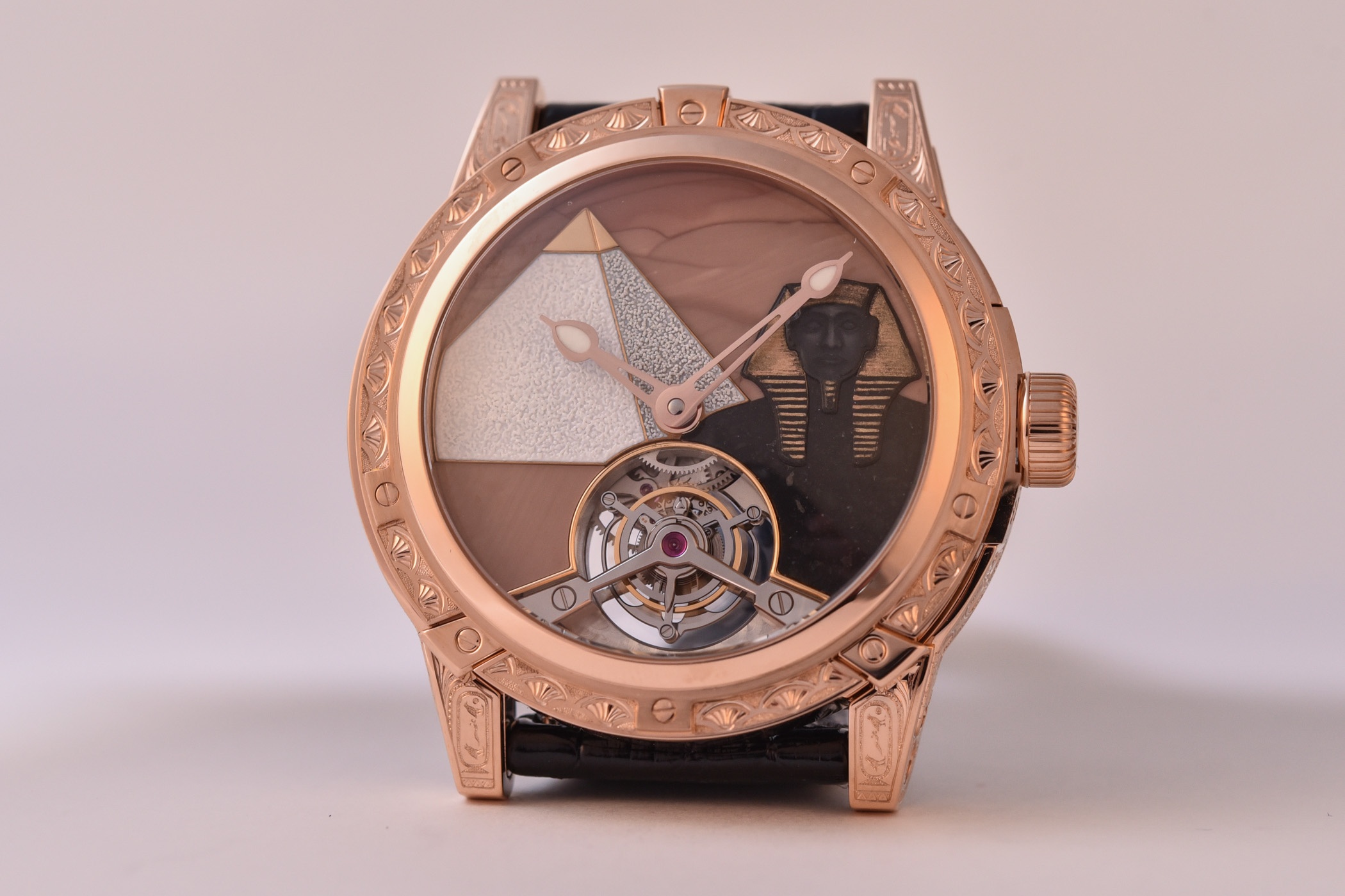 Dong ho 8 ky quan the gioi anh 6