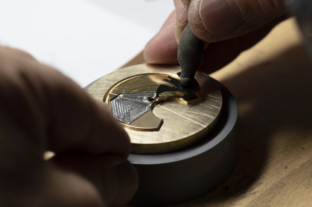 Đồng hồ 8 kỳ quan thế giới ảnh 14 Dong ho 8 ky quan the gioi anh 14