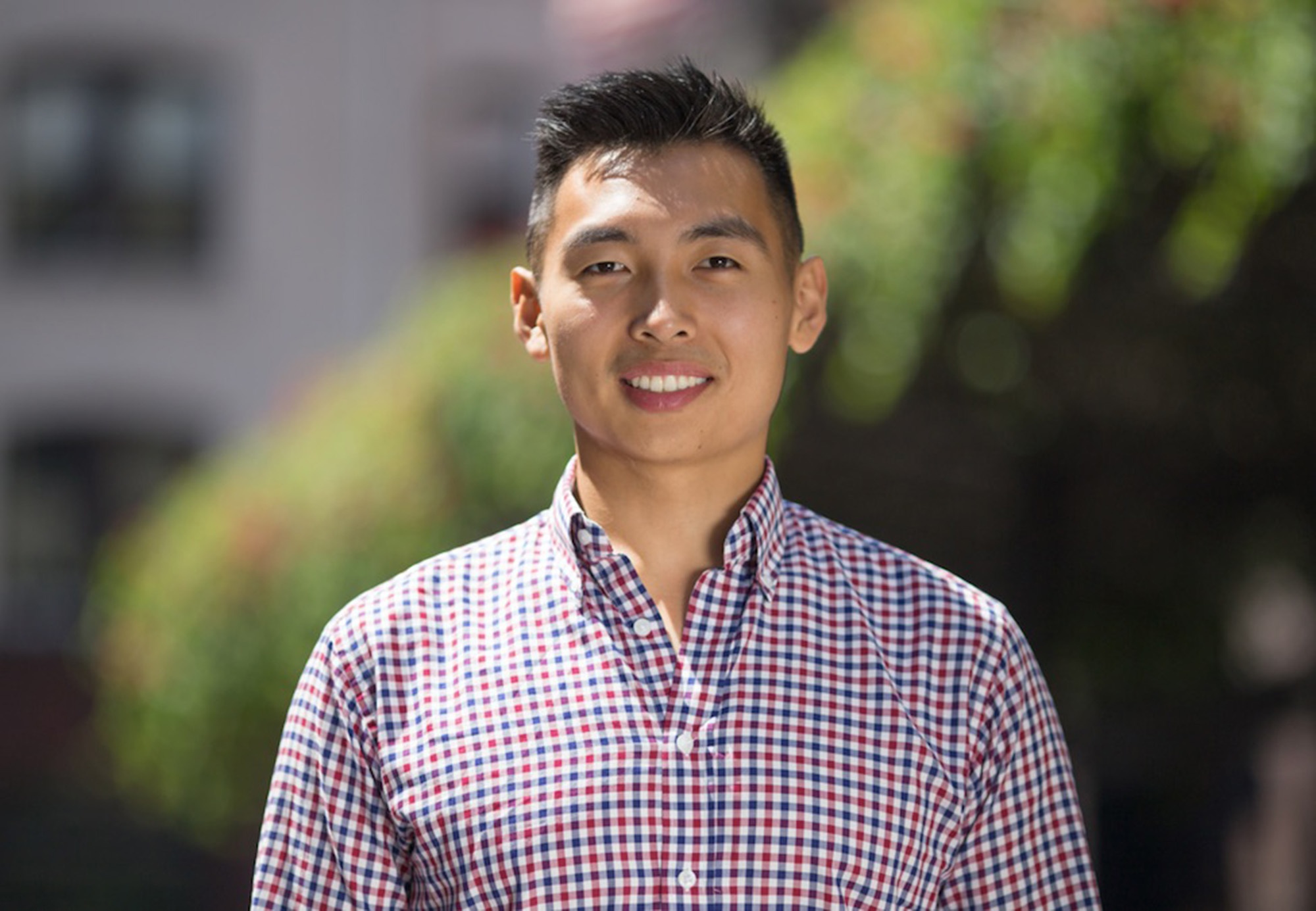 Sa thai CEO dung ma tuy khi lam viec hinh anh