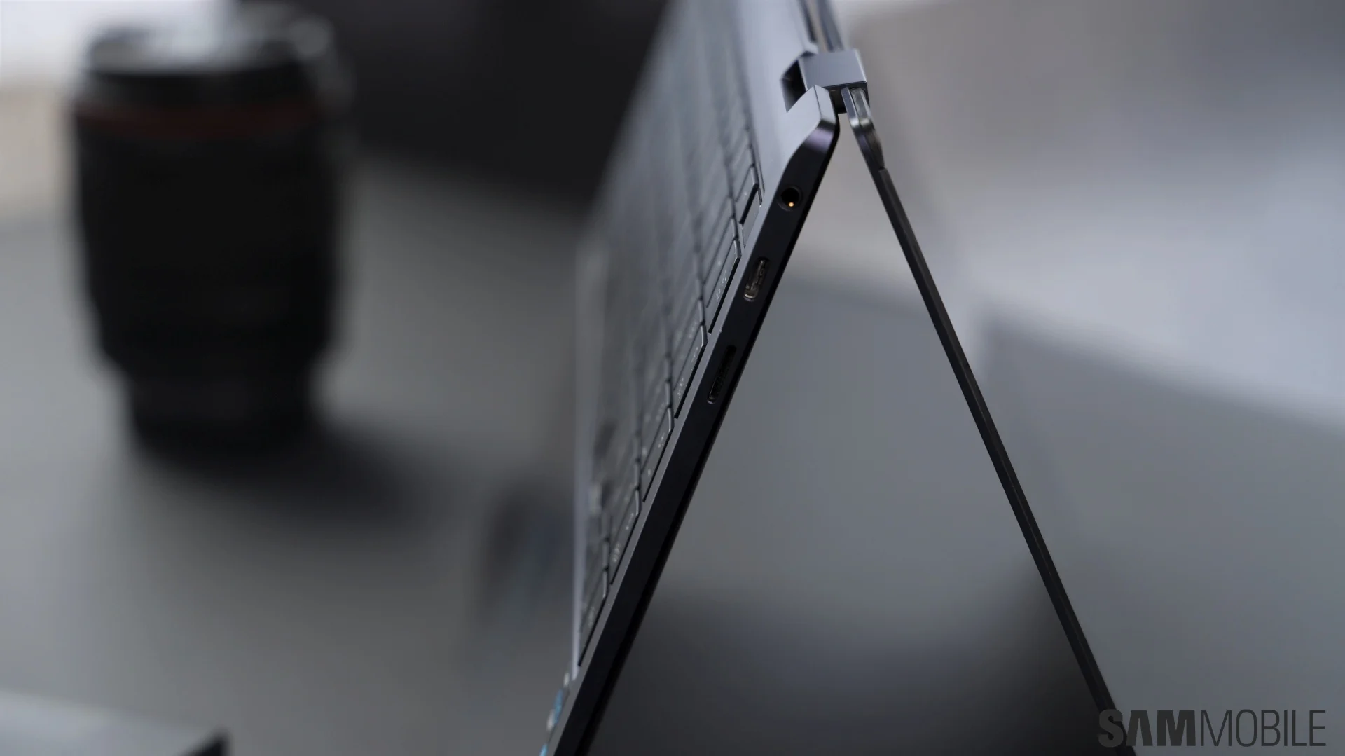 Samsung ra mat laptop Galaxy moi anh 11