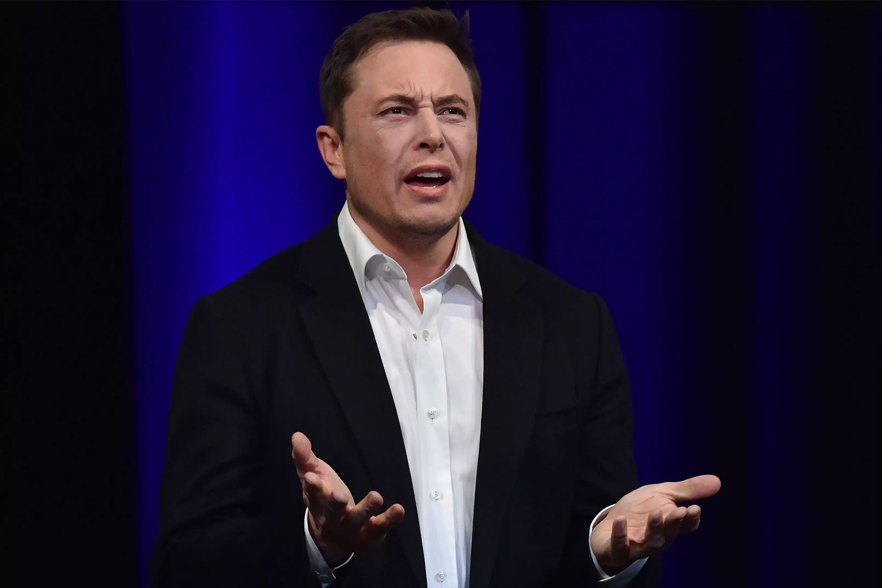 Mot cong ty co giam doc la 'Tien si Elon Musk' hinh anh