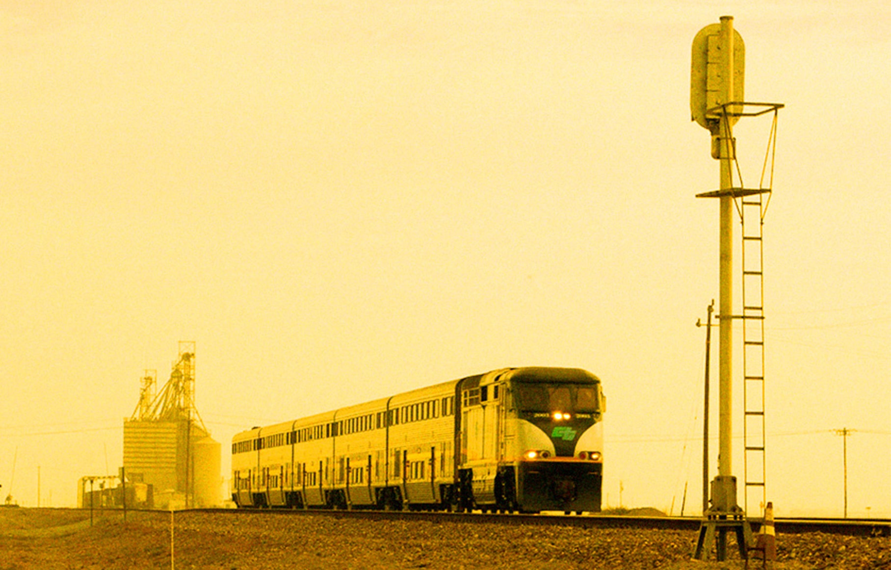 NASA canh bao thi tran o My dang lun bat thuong hinh anh