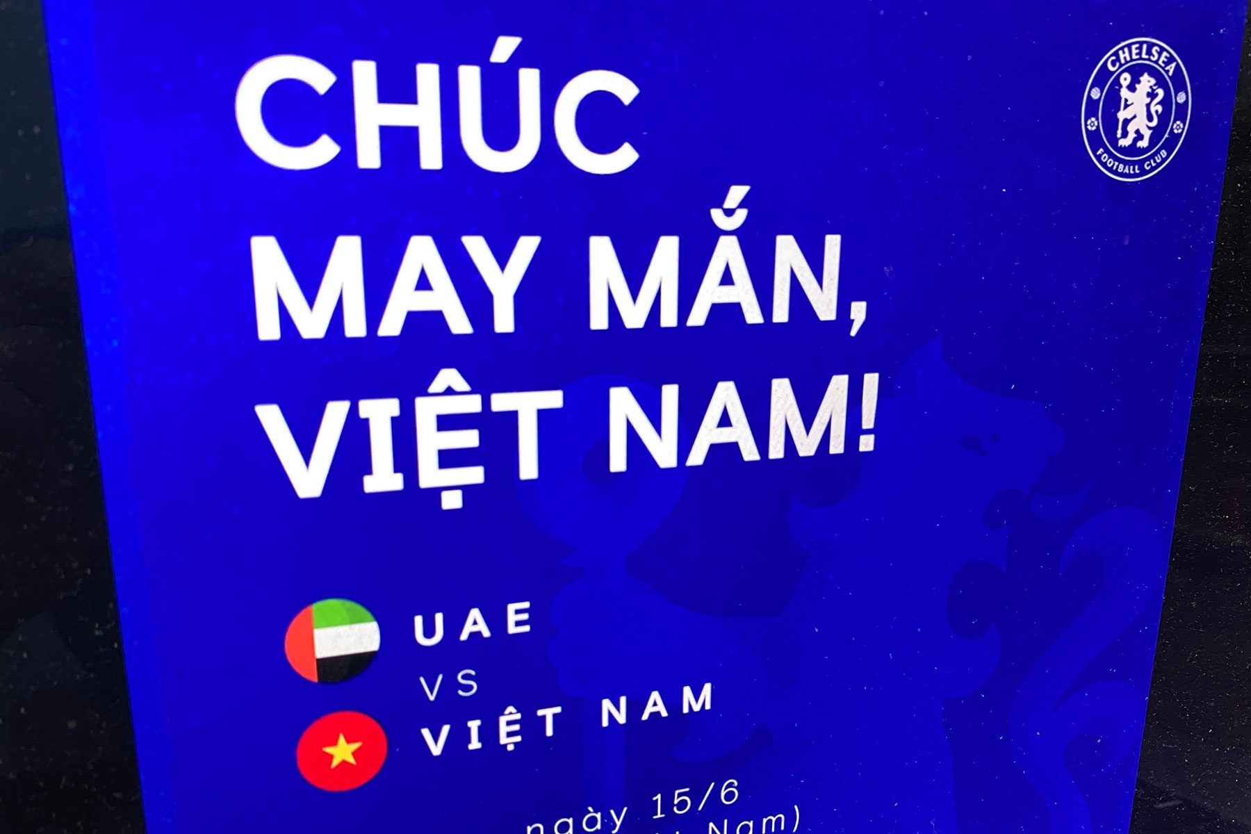 Fanpage cua Tottenham, Chelsea chuc tuyen Viet Nam may man hinh anh