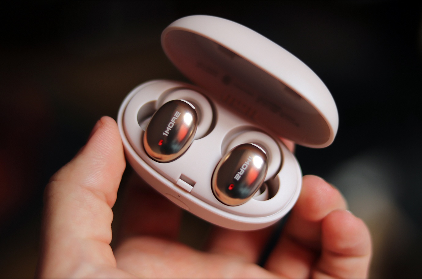 Tu van tai nghe khong day gia re anh 5