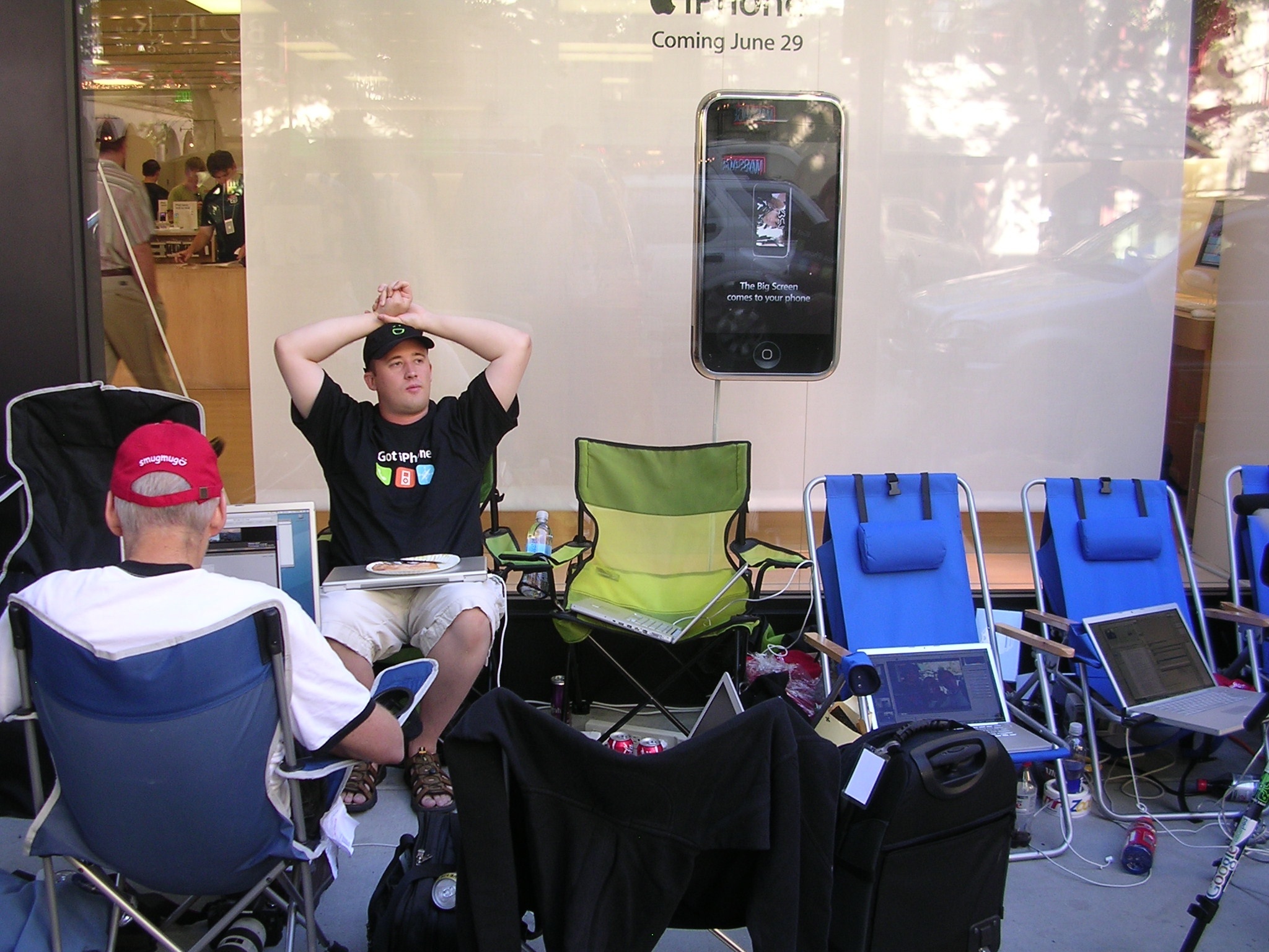 Hinh anh mo ban iPhone 2007 anh 7