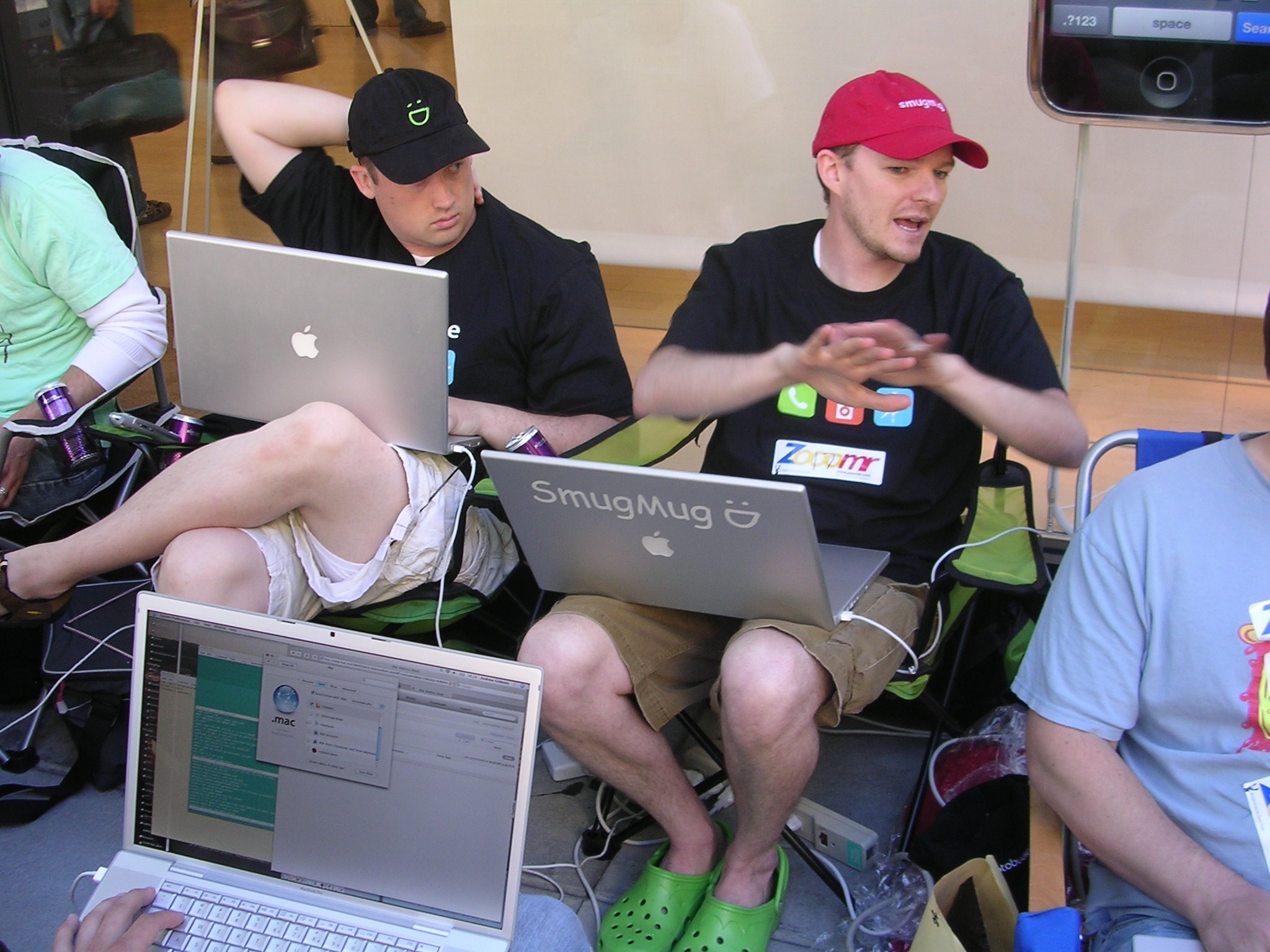 Hinh anh mo ban iPhone 2007 anh 5