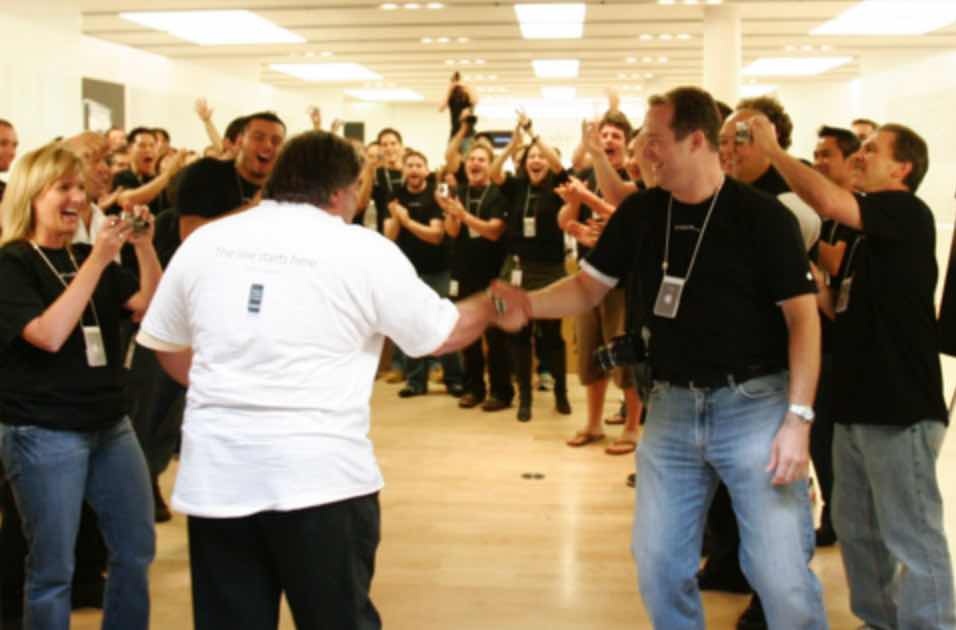 Hinh anh mo ban iPhone 2007 anh 14