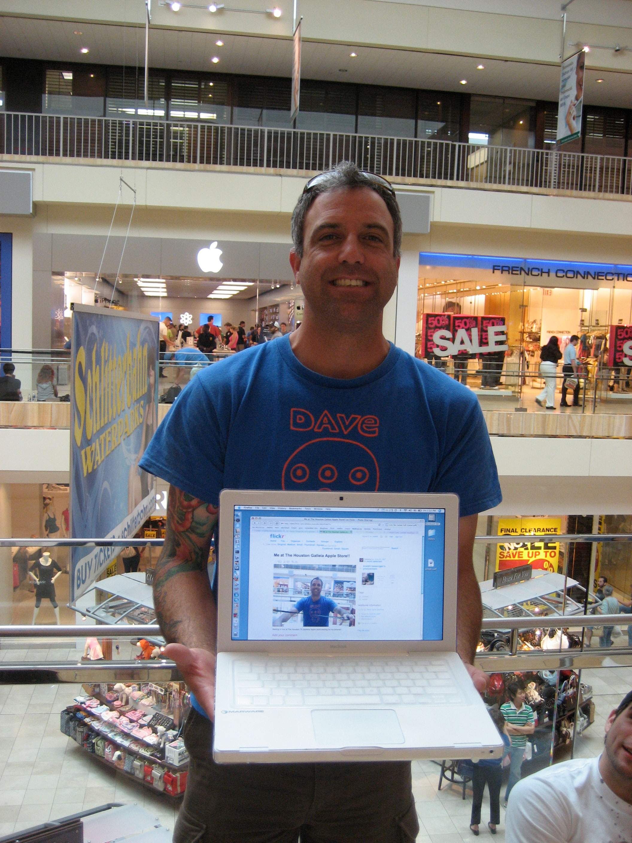 Hinh anh mo ban iPhone 2007 anh 2