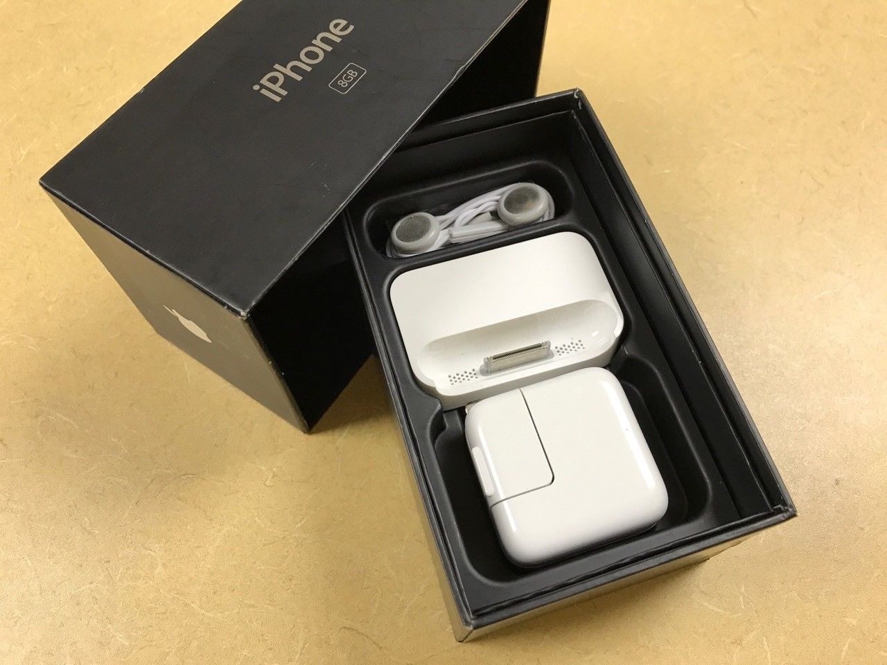 Hinh anh mo ban iPhone 2007 anh 20