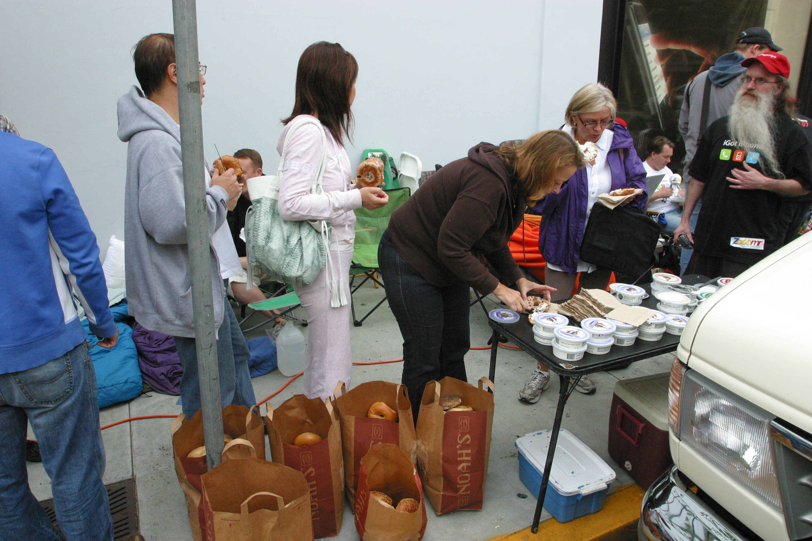 Hinh anh mo ban iPhone 2007 anh 10