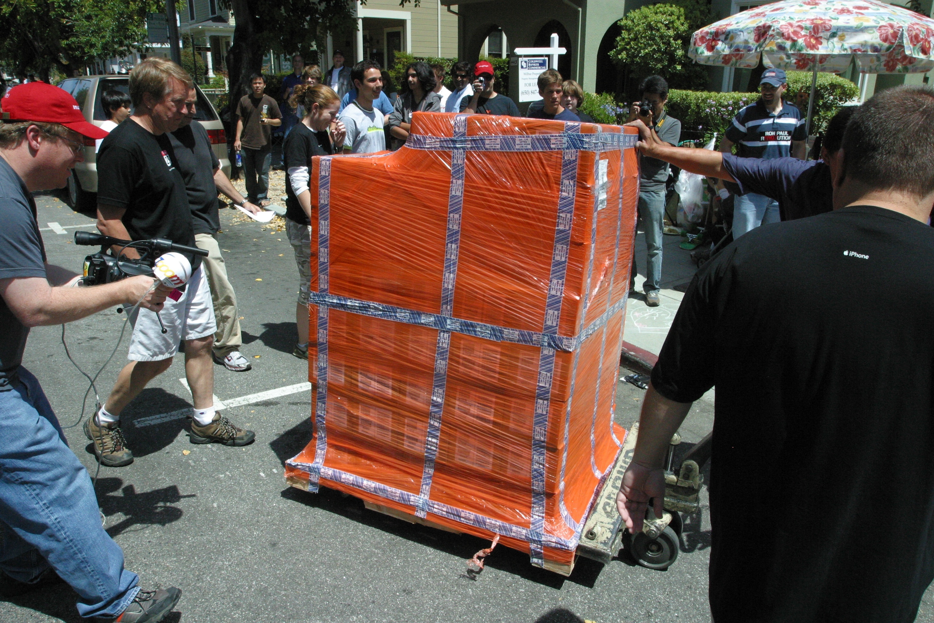 Hinh anh mo ban iPhone 2007 anh 12