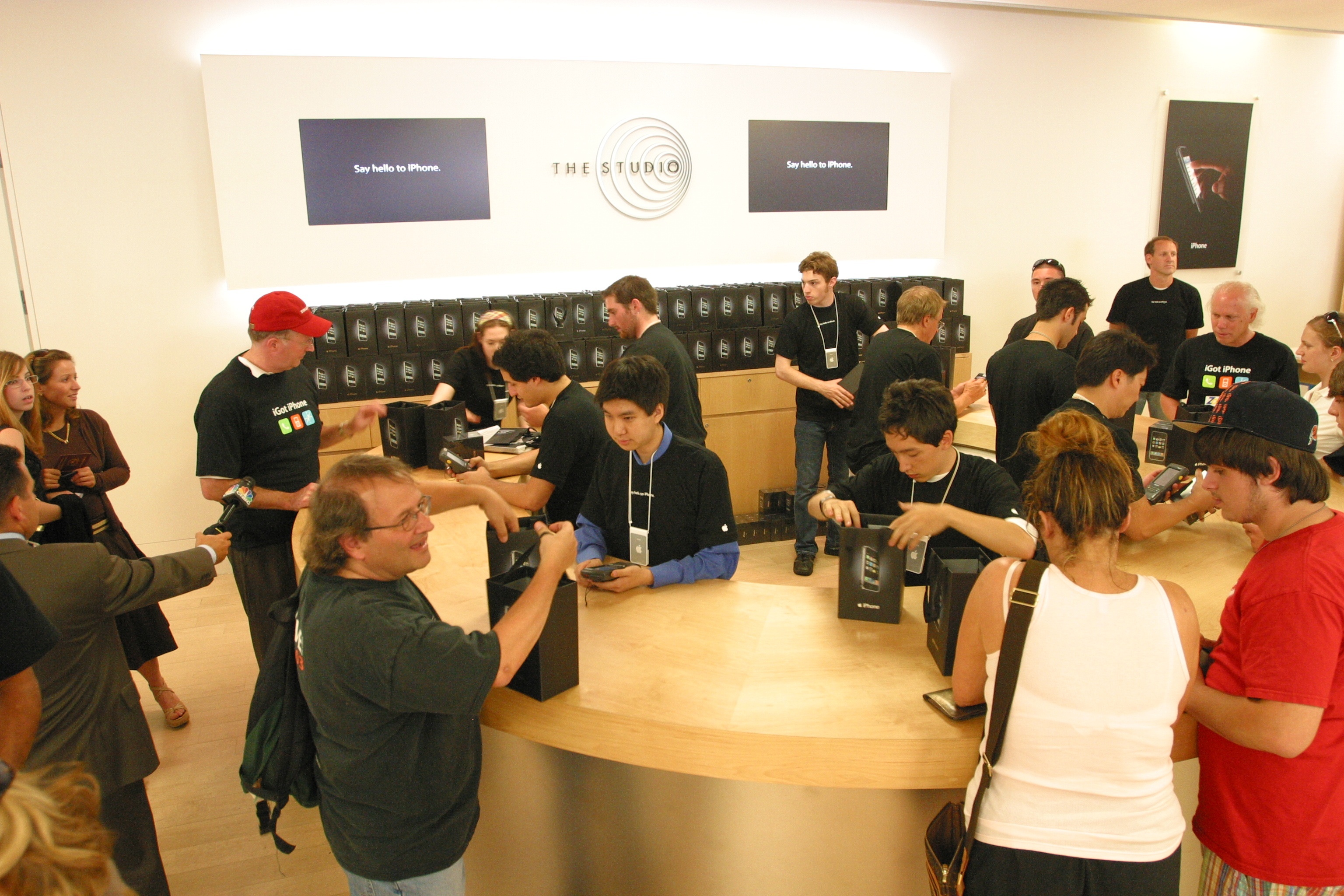 Hinh anh mo ban iPhone 2007 anh 16