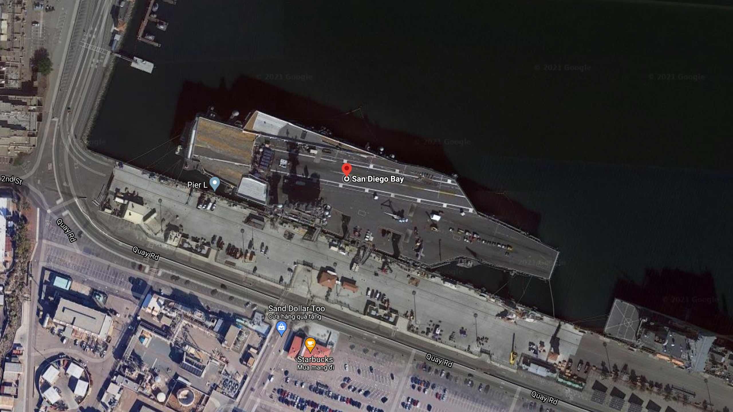 Tau san bay My anh 4