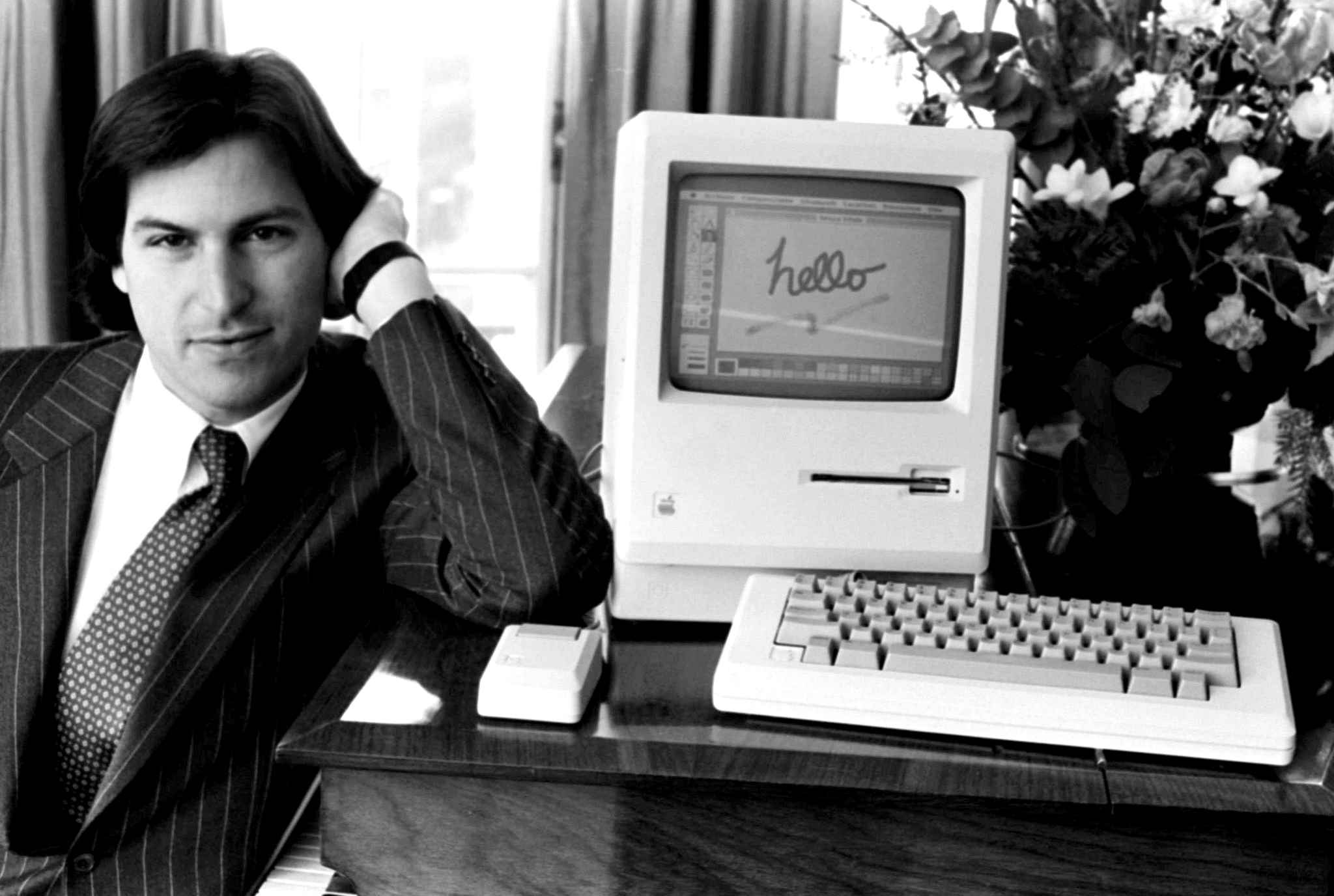 Ly do Steve Jobs dat ten cong ty la Apple hinh anh