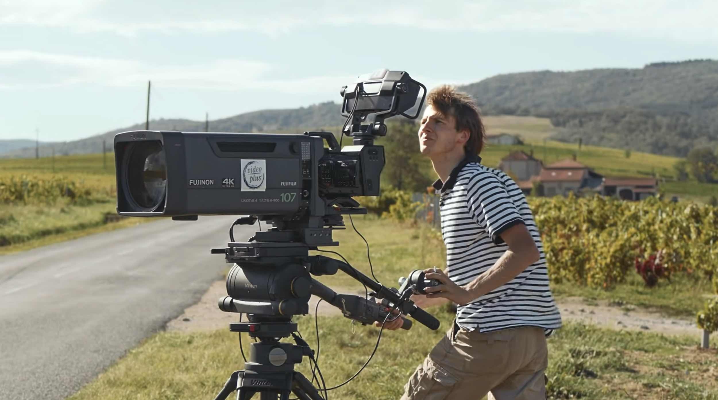 Camera truyen hinh lon va dat anh 1