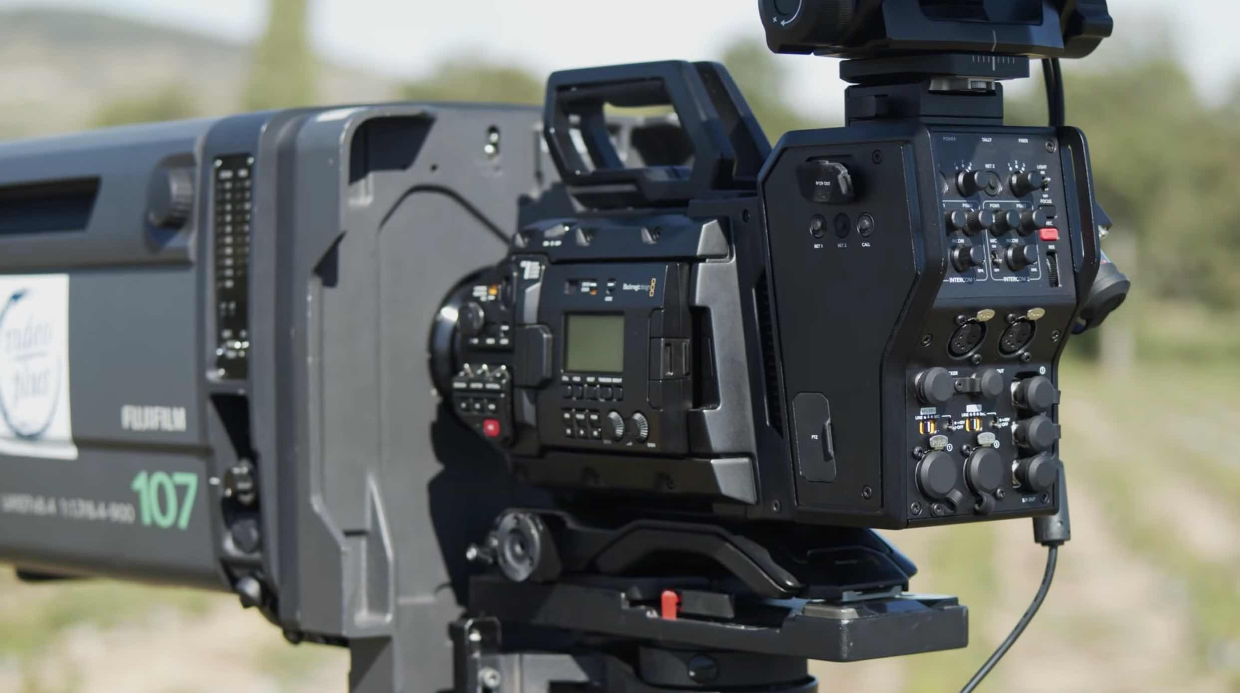 Camera truyen hinh lon va dat anh 12