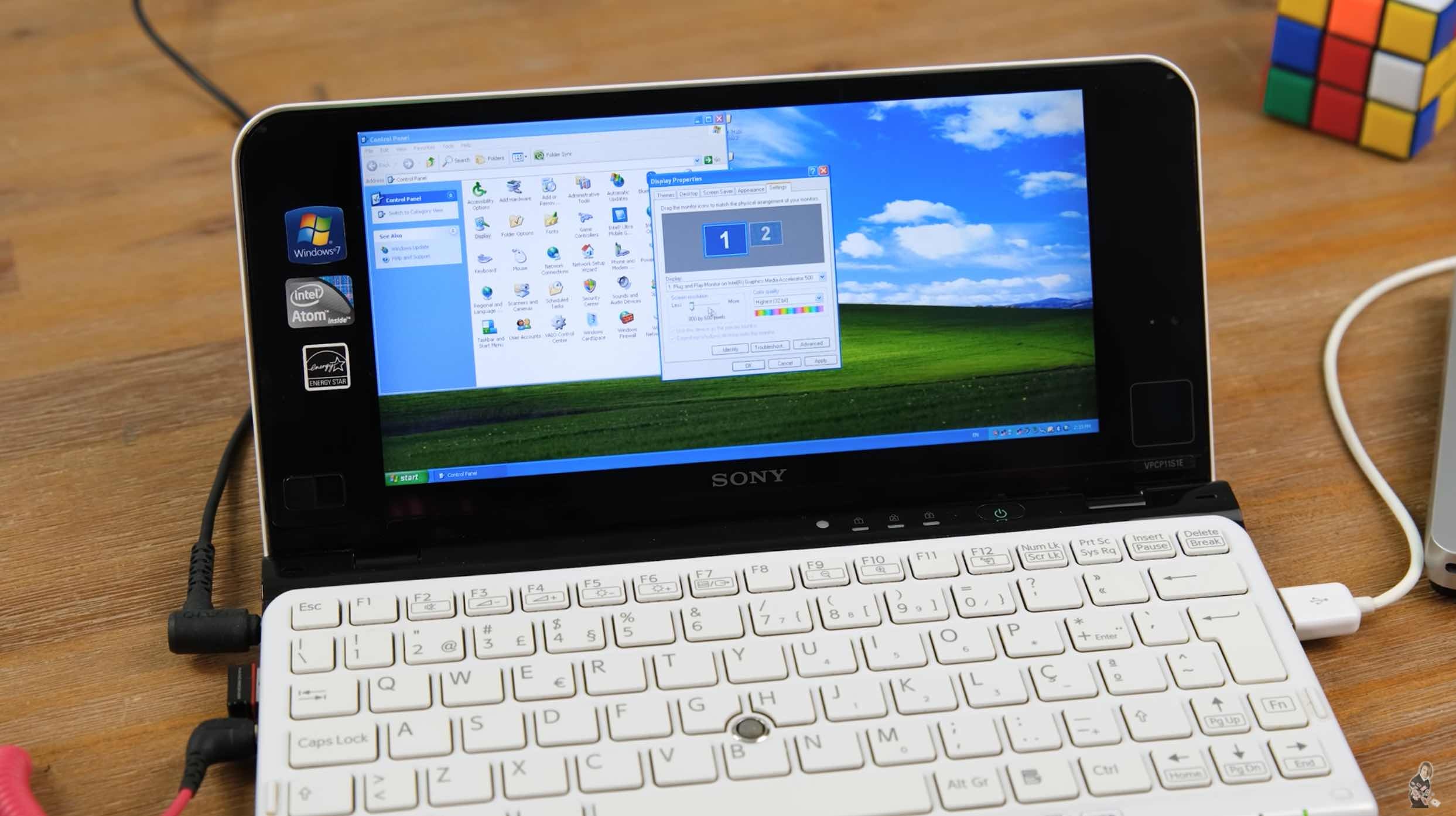 Laptop Sony VAIO P anh 2