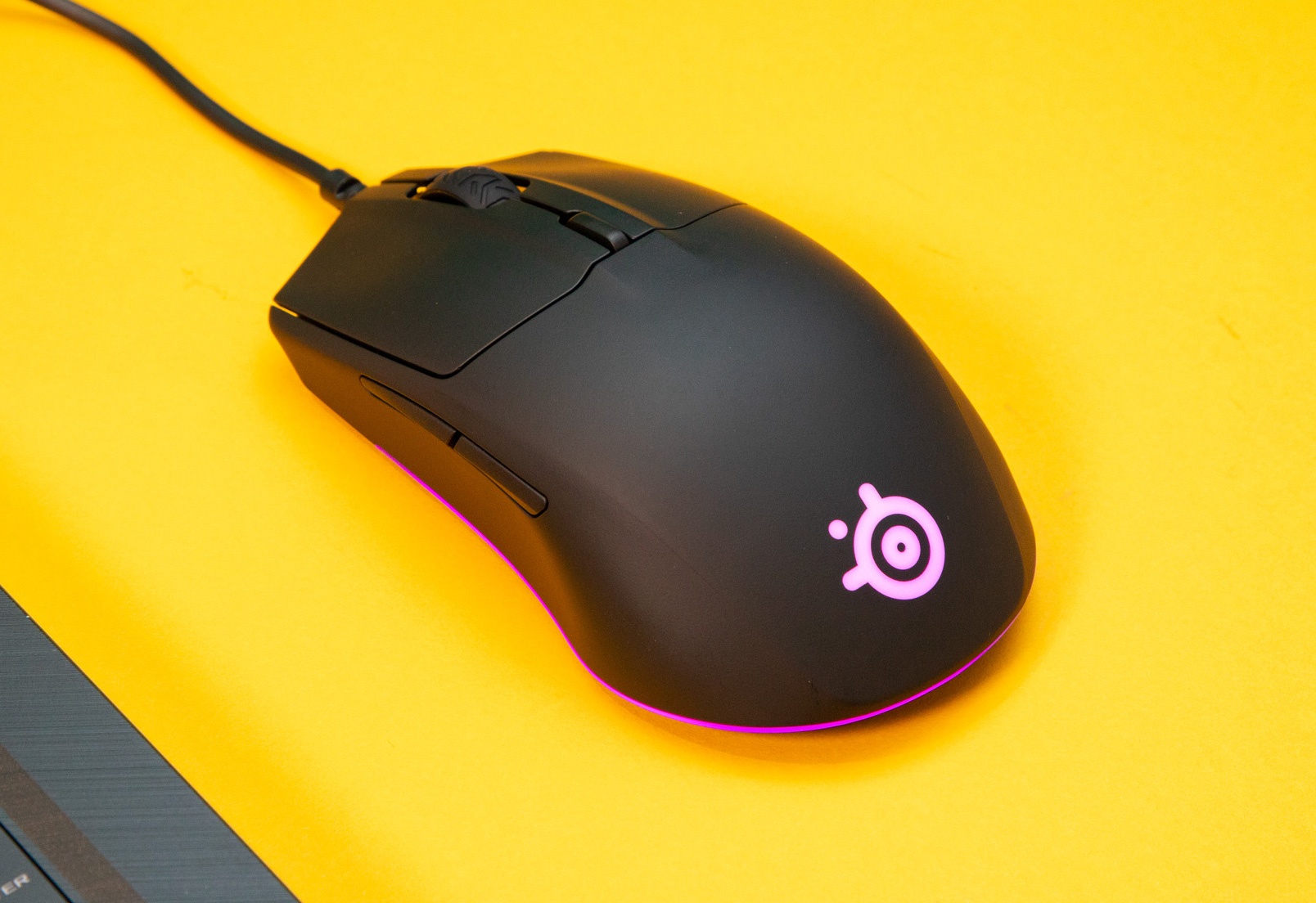 Nhung mau chuot choi game dang chu y gia duoi 2 trieu dong hinh anh