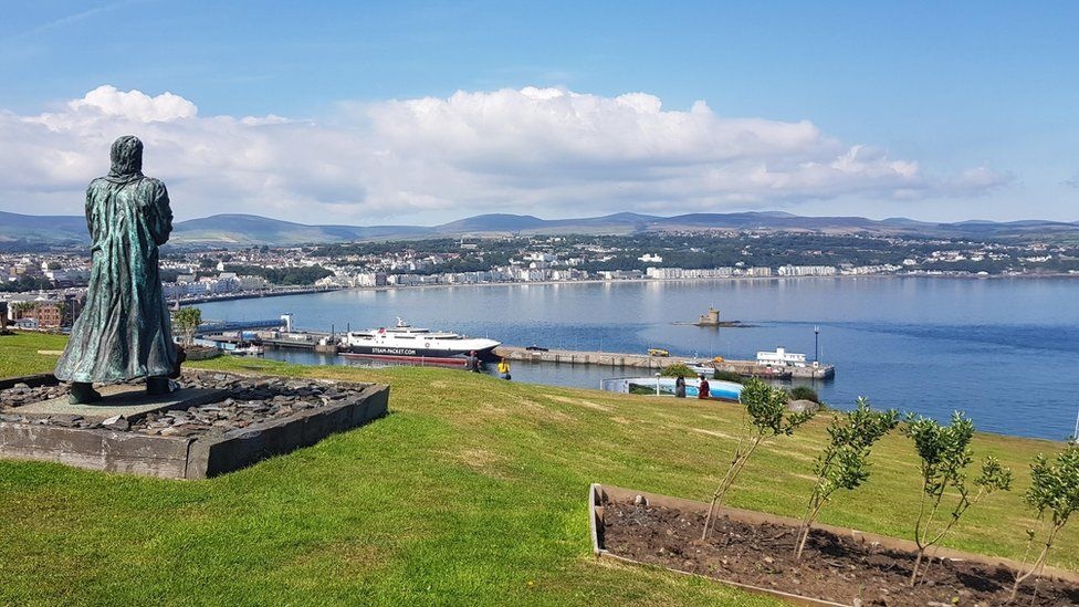 Starlink lap 'can cu' tai bien Ireland anh 1