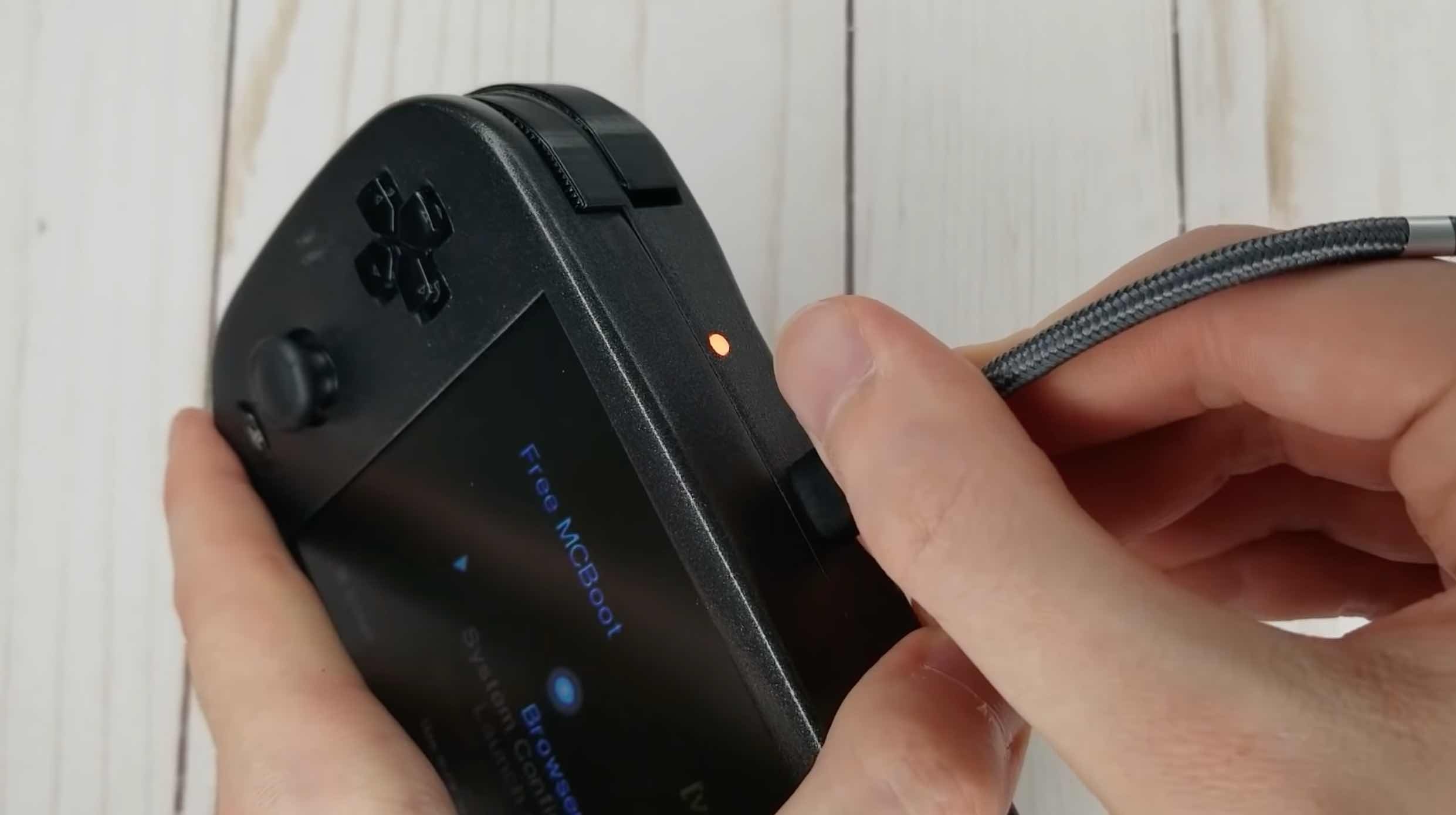 Bien PlayStation 2 thanh may choi game cam tay anh 7