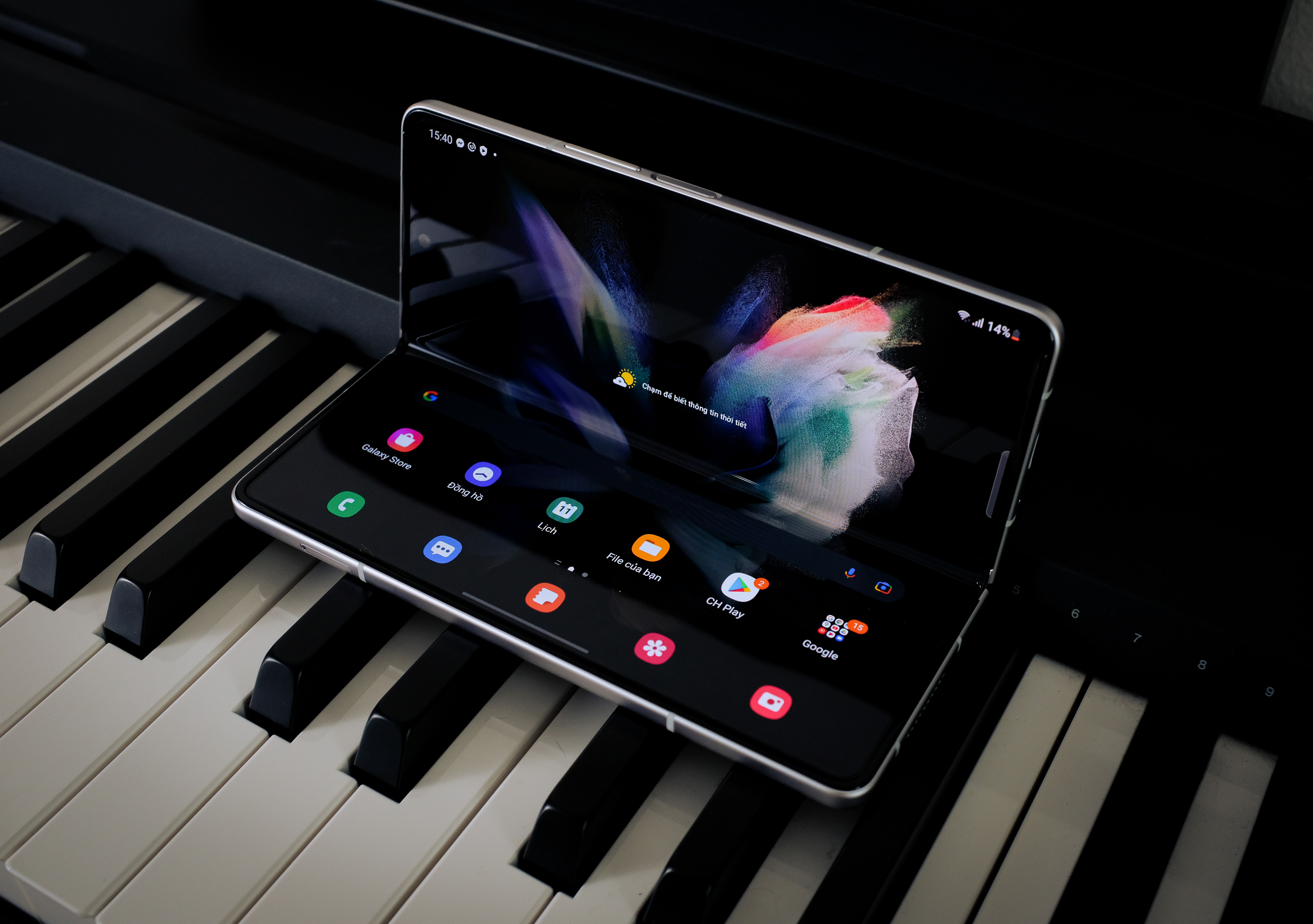 Samsung Galaxy z fold3 anh 2