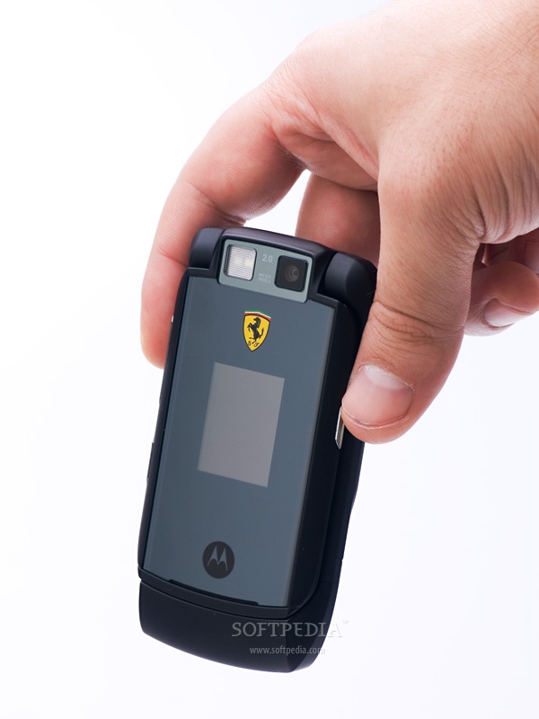 Nhung chiec dien thoai mang thuong hieu sieu xe anh 2