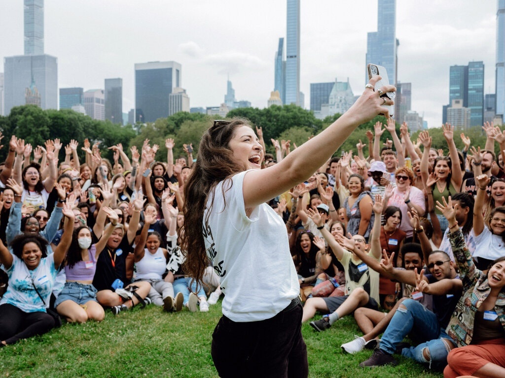 Trao luu gap ban quen online ngoai doi anh 1