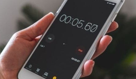 Ly giai dang sau thu thach bam gio nhanh tren smartphone hinh anh