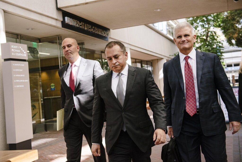 Elizabeth Holmes va 'cu lua' chan dong Thung lung Silicon anh 5