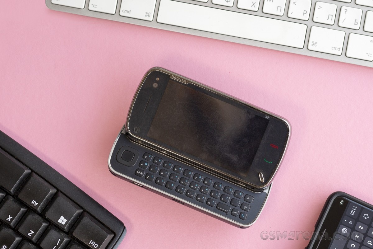 Chiec dien thoai tung la 'sat thu' iPhone anh 11