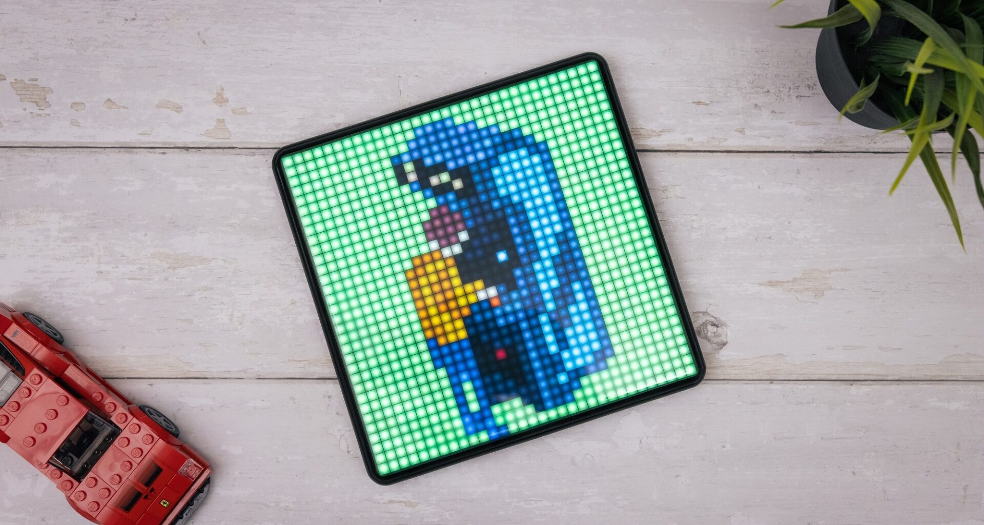 Loat phu kien cong nghe huu ich tren Lazada anh 1