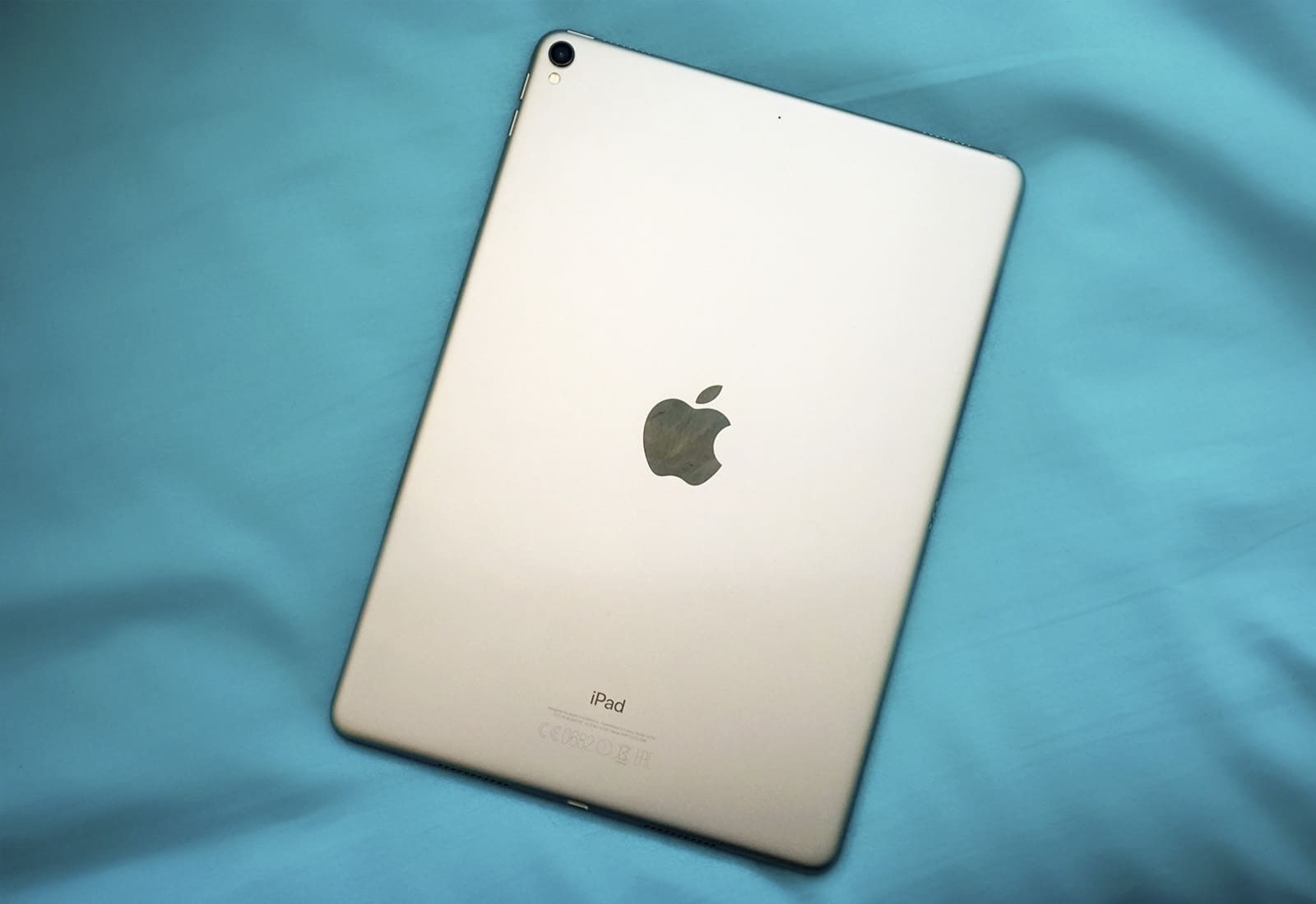 Nhung loai iPad phu huynh khong nen mua cho con hoc online hinh anh