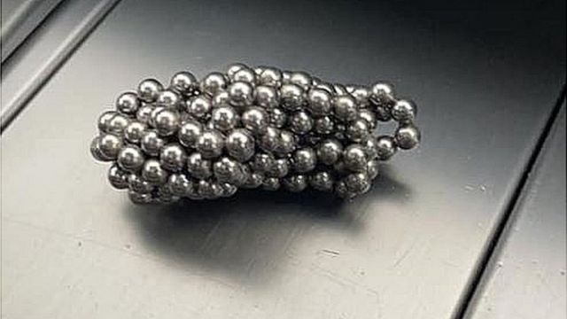 Be trai 9 tuoi nhap vien vi lam theo trao luu TikTok anh 1