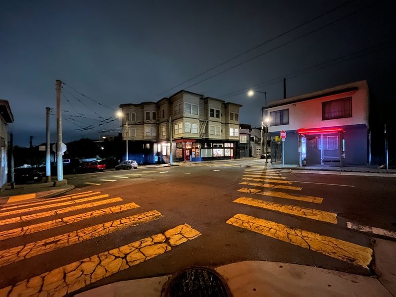 Đánh giá iPhone 13 ảnh 5 Danh gia iPhone 13 anh 5