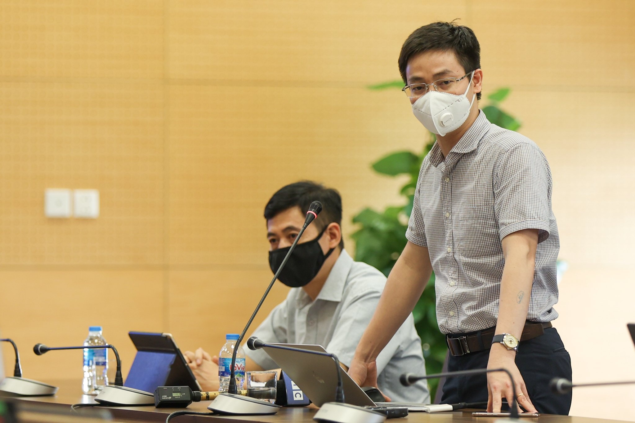 Nguoi dan co the nhan tien khi bao loi tren PC-Covid anh 1