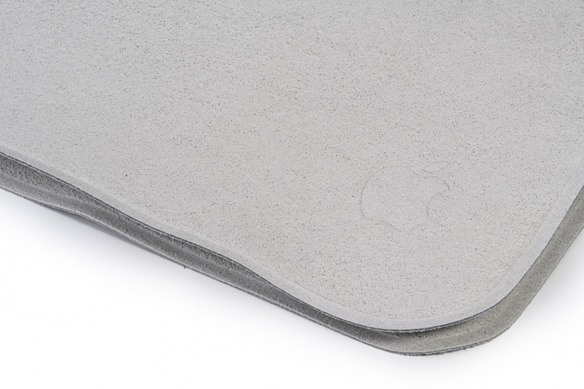 Ben trong khan lau man hinh gia 19 USD cua Apple hinh anh