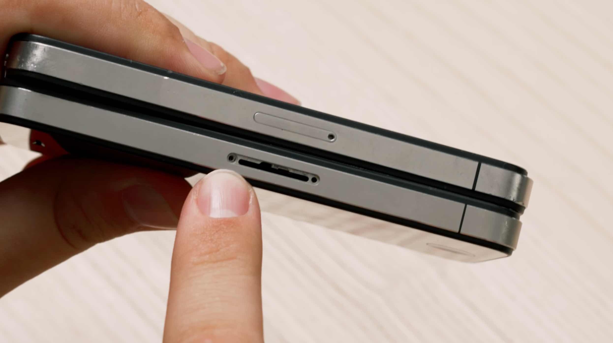 Chiec iPhone cua Apple nhung khong co logo qua tao anh 5