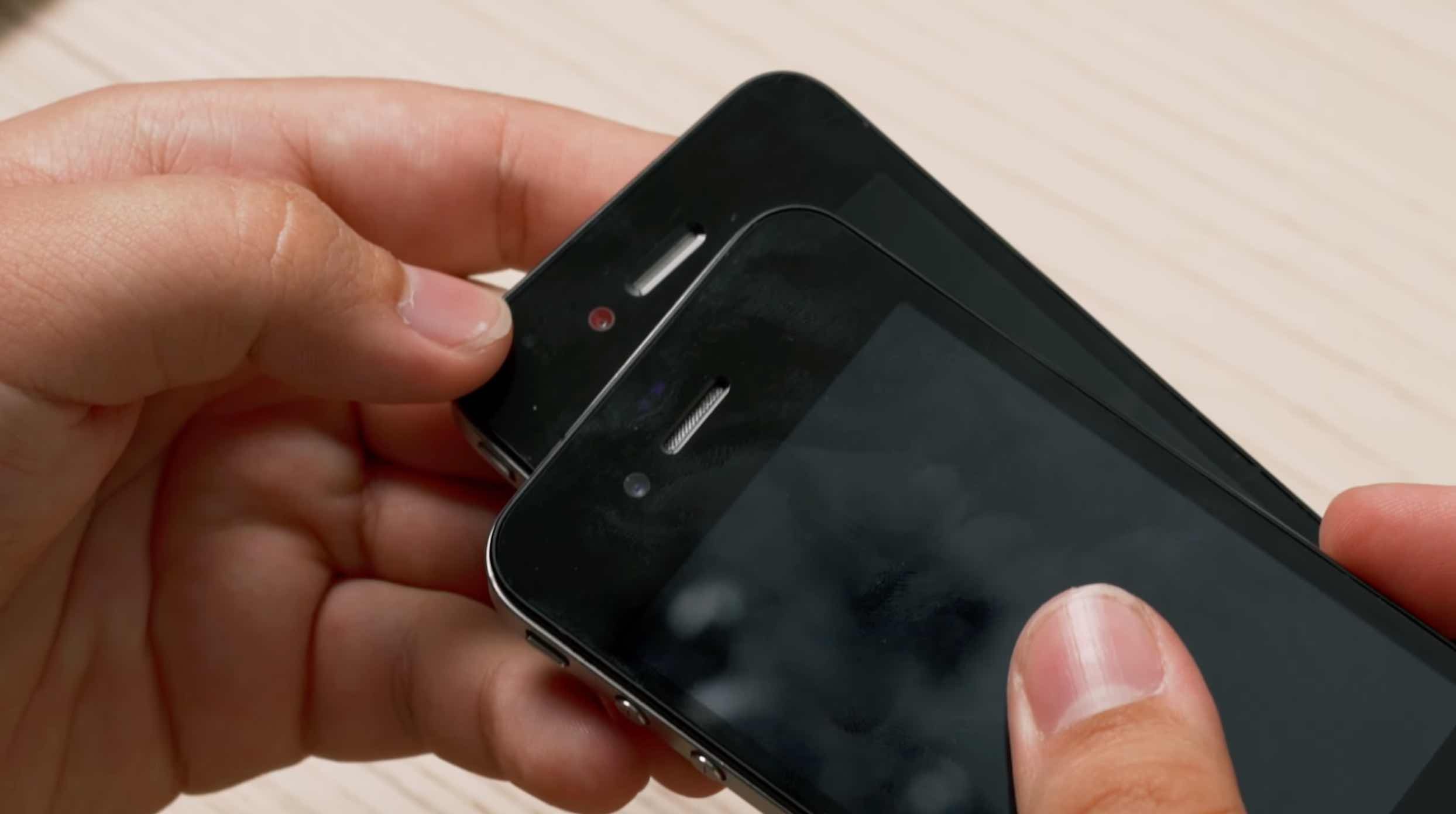 Chiếc iPhone của Apple nhưng không có logo quả táo ảnh 7 Chiec iPhone cua Apple nhung khong co logo qua tao anh 7